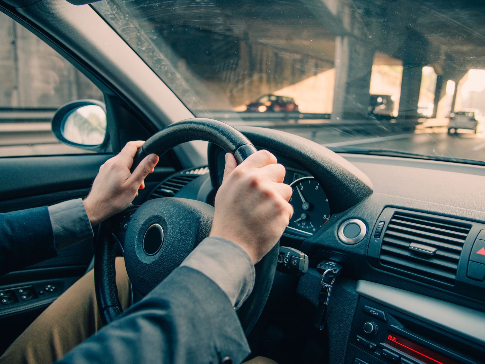 لرزش فرمان هنگام ترمز