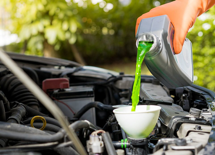 تعویض ضدیخ خودرو